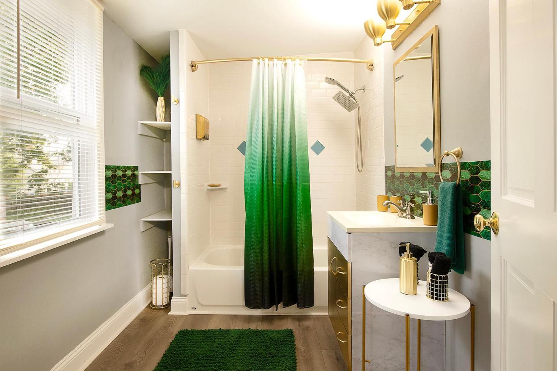 The Tremont Emerald - By Christmas Story House - Historic Charm & Modern Comfort Near Downtown With Parking, 300Mb Wifi & Self Check-In Cleveland Exterior foto